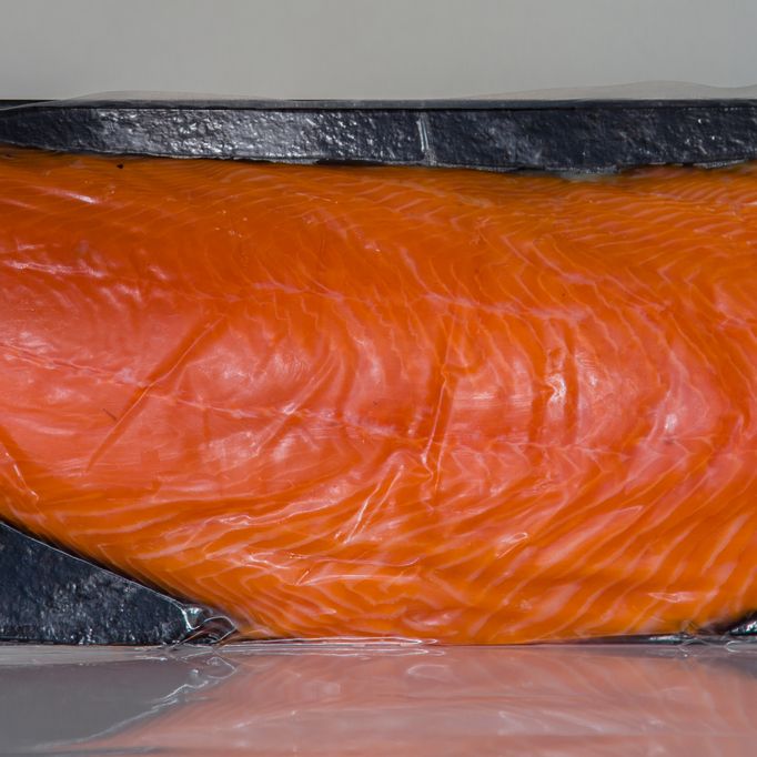 Saumon Fumé, le Filet Entier Paré 1.4 kg